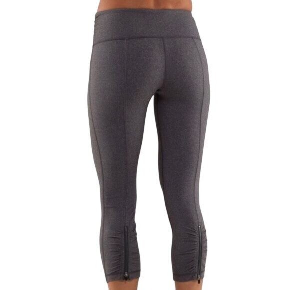 LULULEMON RARE Womens Cardio Kick Crop Leggings SZ‎ 6 Zipper Heathered Coal Gray - Picture 2 of 11